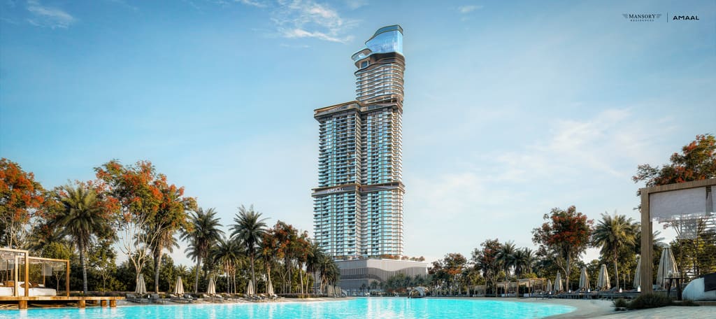 The crystal lagoon and promenade at Meydan Horizon